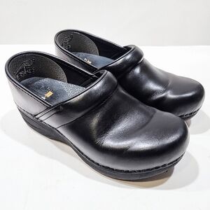 Dansko XP 2.0 Professional Clogs Black Leather Women's 37 EU 6½-7 US Slip Resist